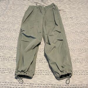 Women’s Abercrombie Cargo Pants